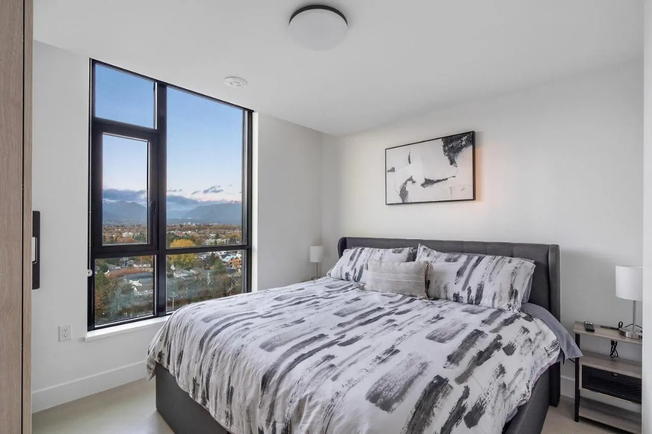 Stylish & Modern 2-Bedroom Apartment Vancouver 0*,  Canada