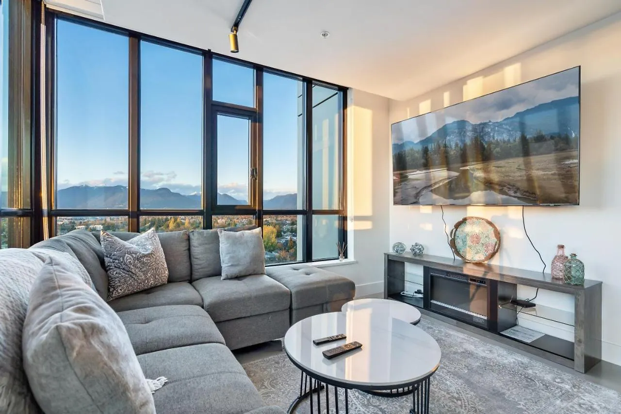 Stylish & Modern 2-Bedroom Apartment Vancouver Canada